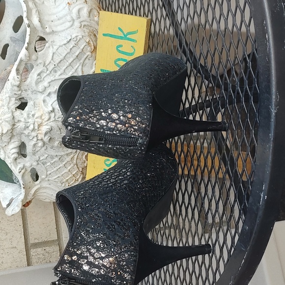 Maurices Heels - Picture 7 of 12